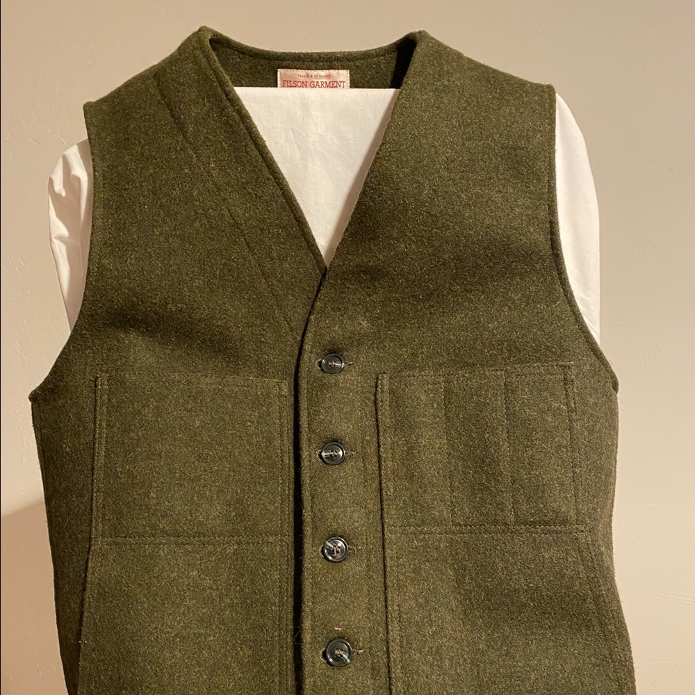 Filson 100% wool men’s vest